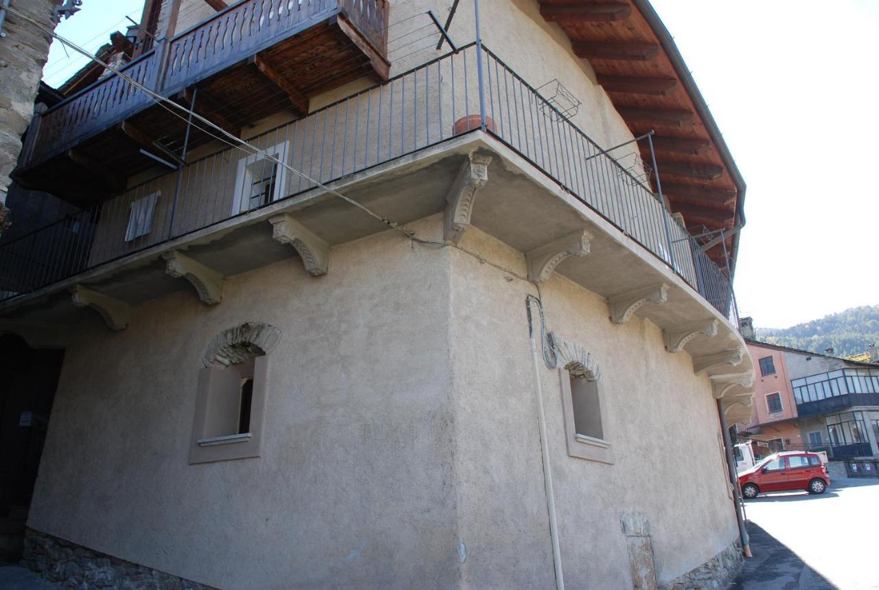 אאוסטה Maison Grivon Appartamento Monte Emilius מראה חיצוני תמונה